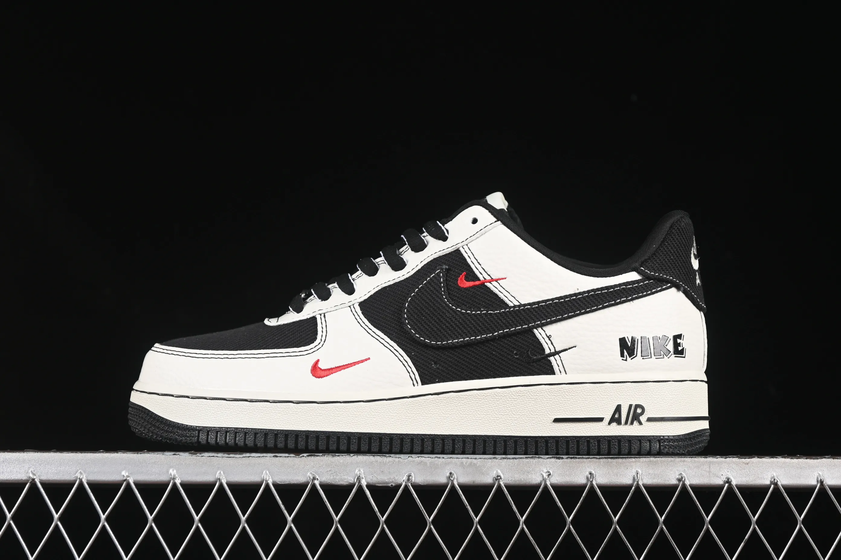 All categories Nk Air Force 1 Air Force series Nk Air Force 1 Low Air Force low-top Nike Air Force 1'07 Low Black and white three small hooks Air Force 1 low-top casual sneakers SC9207-537